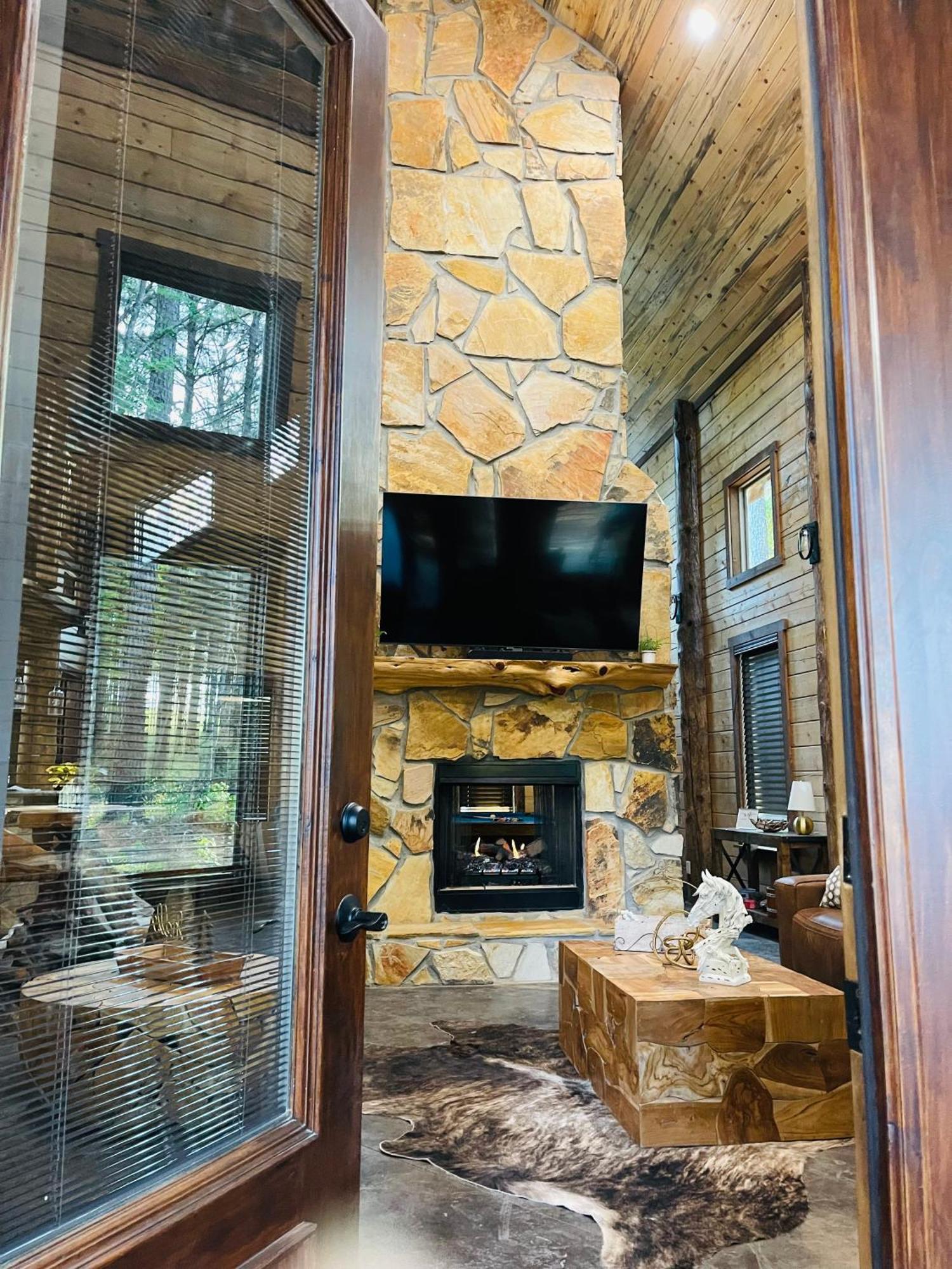 Wolf Creek Luxury Cabin ブロークン・ボウ エクステリア 写真